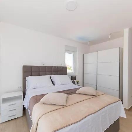 Adriatic Sunset Villa *