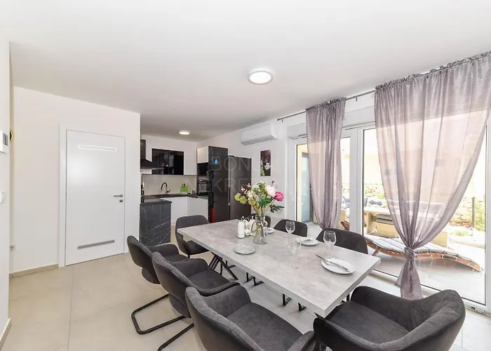 Adriatic Sunset Villa *